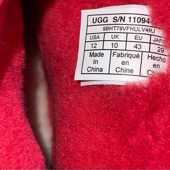 NEW UGG Woman Red and Black Pattern Sequin Boots Size 12 - Picture 8 of 12